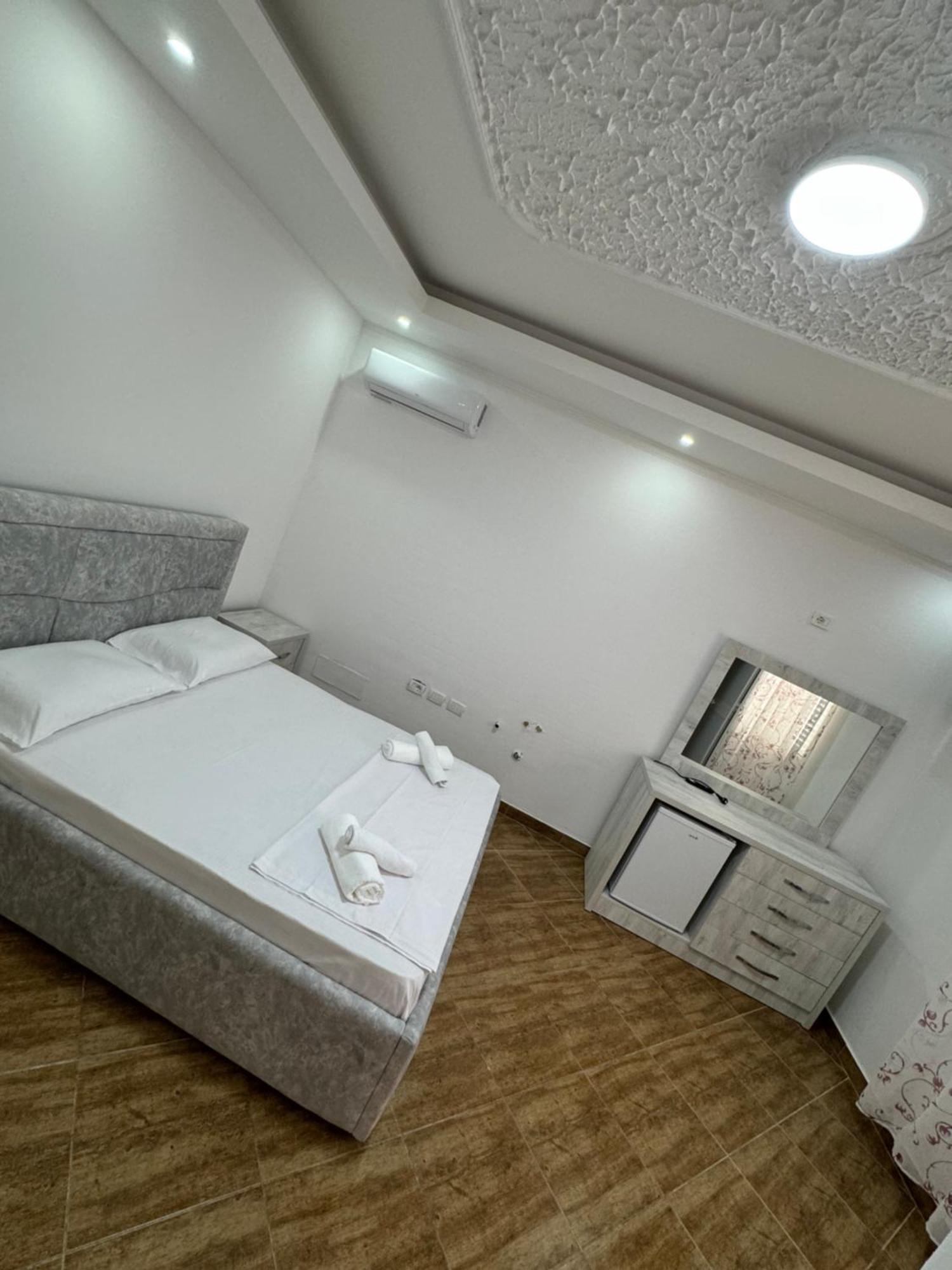 Restorant Niku Hotel Shetaj